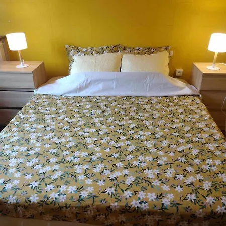 Guest house 1 Chambreprivee 1 A 2 Voyageurs,toilette Et Cuisinepartagee,1 Privateroom 1 At 2 Guests Shared Kitchen And Toilet *